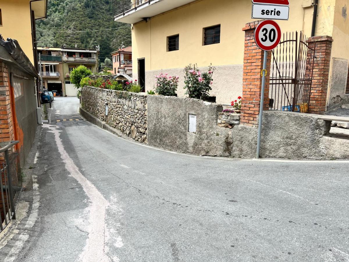 Alloggio U Sportegu Da E Monti A Giaia Villa Badalucco Dış mekan fotoğraf